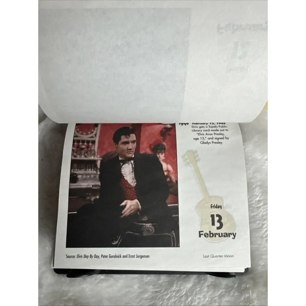 Elvis Presley 2004 A Year-in-a-Box Calendar Full Color Desk Calendar NEW NIB